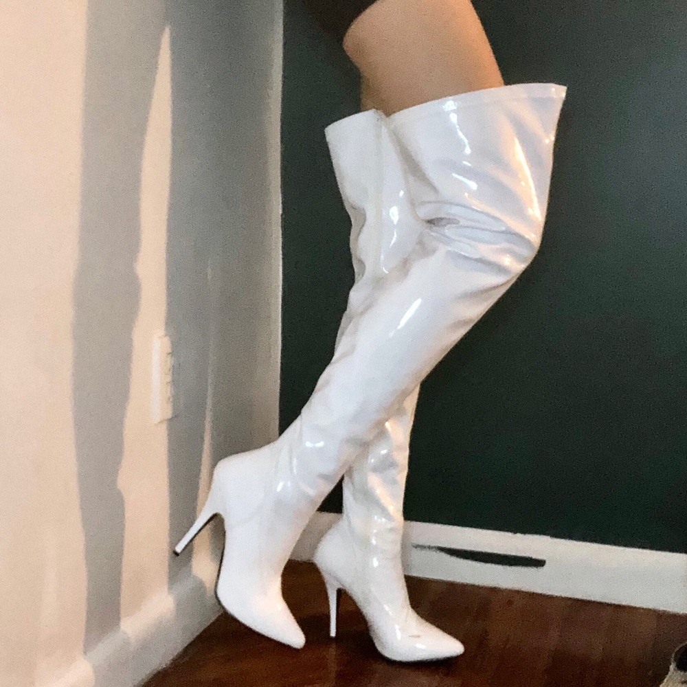 White Mid-Thigh High Heeled Patent Leather Boots